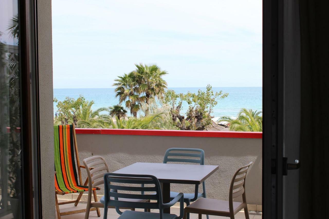 Sulmare Alba Adriatica Acomodação com café da manhã Exterior foto